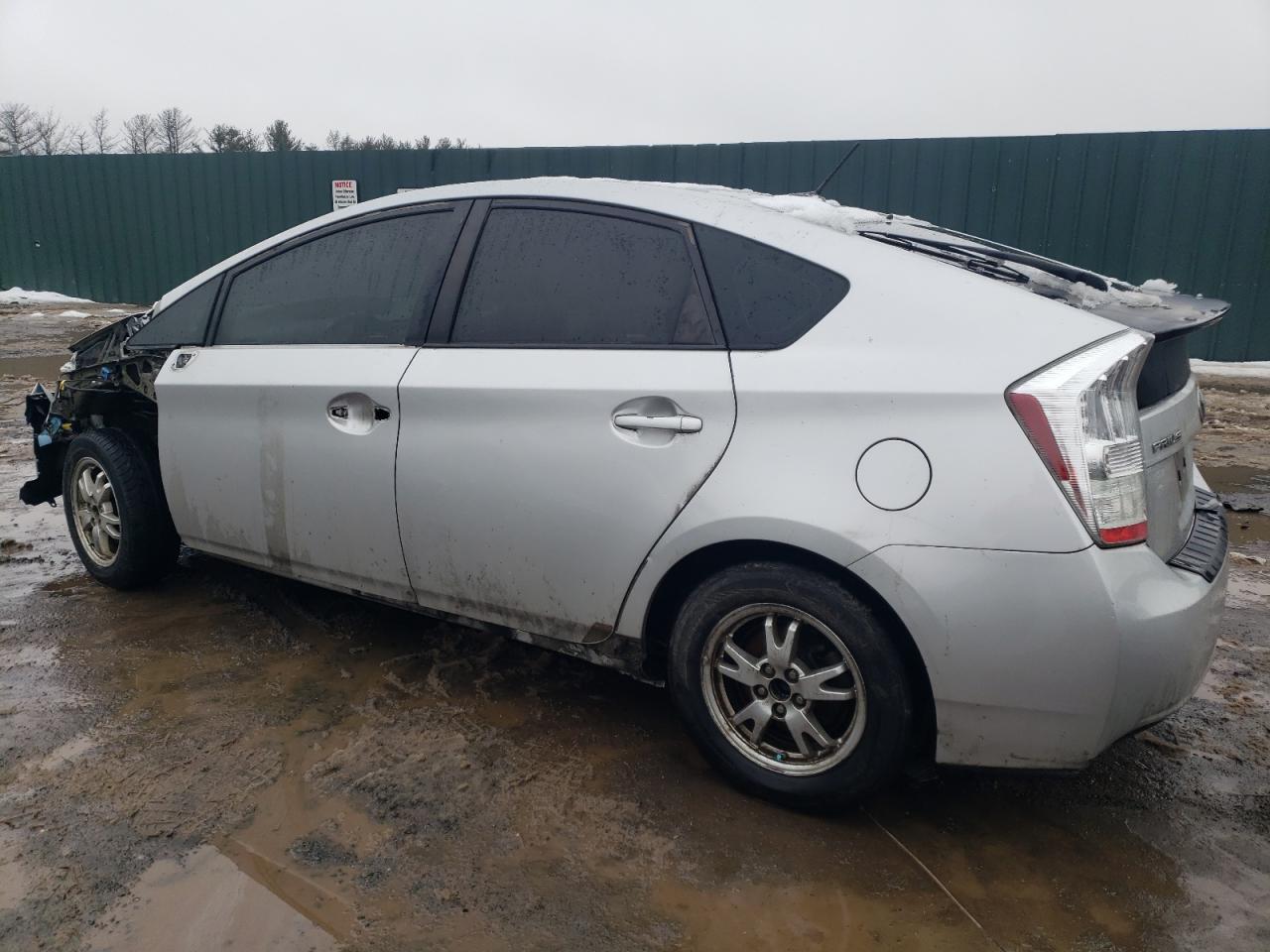 2010 Toyota Prius - Image 2