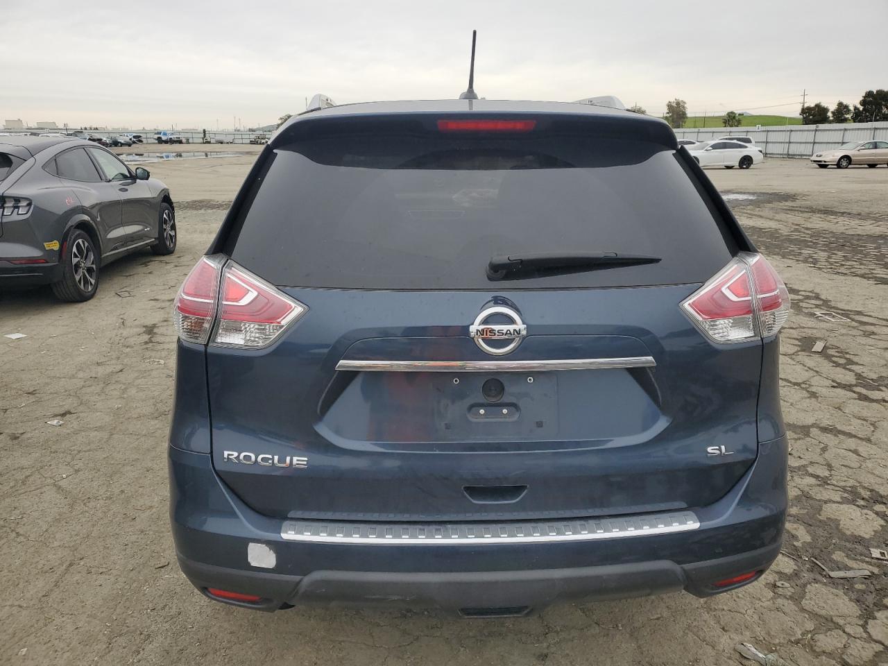 2015 Nissan Rogue - Image 6
