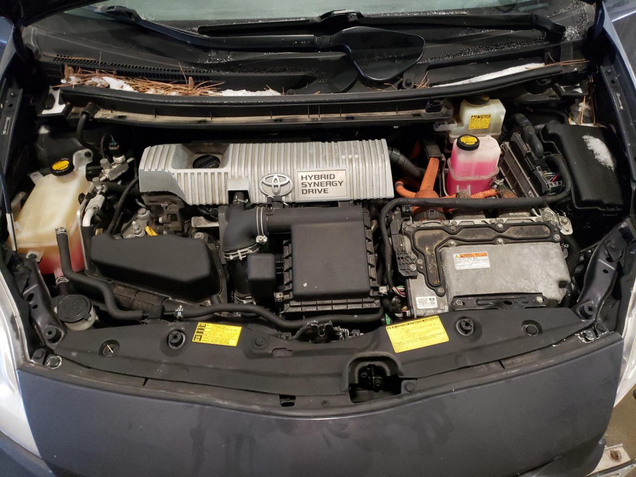 2012 Toyota Prius - Image 11