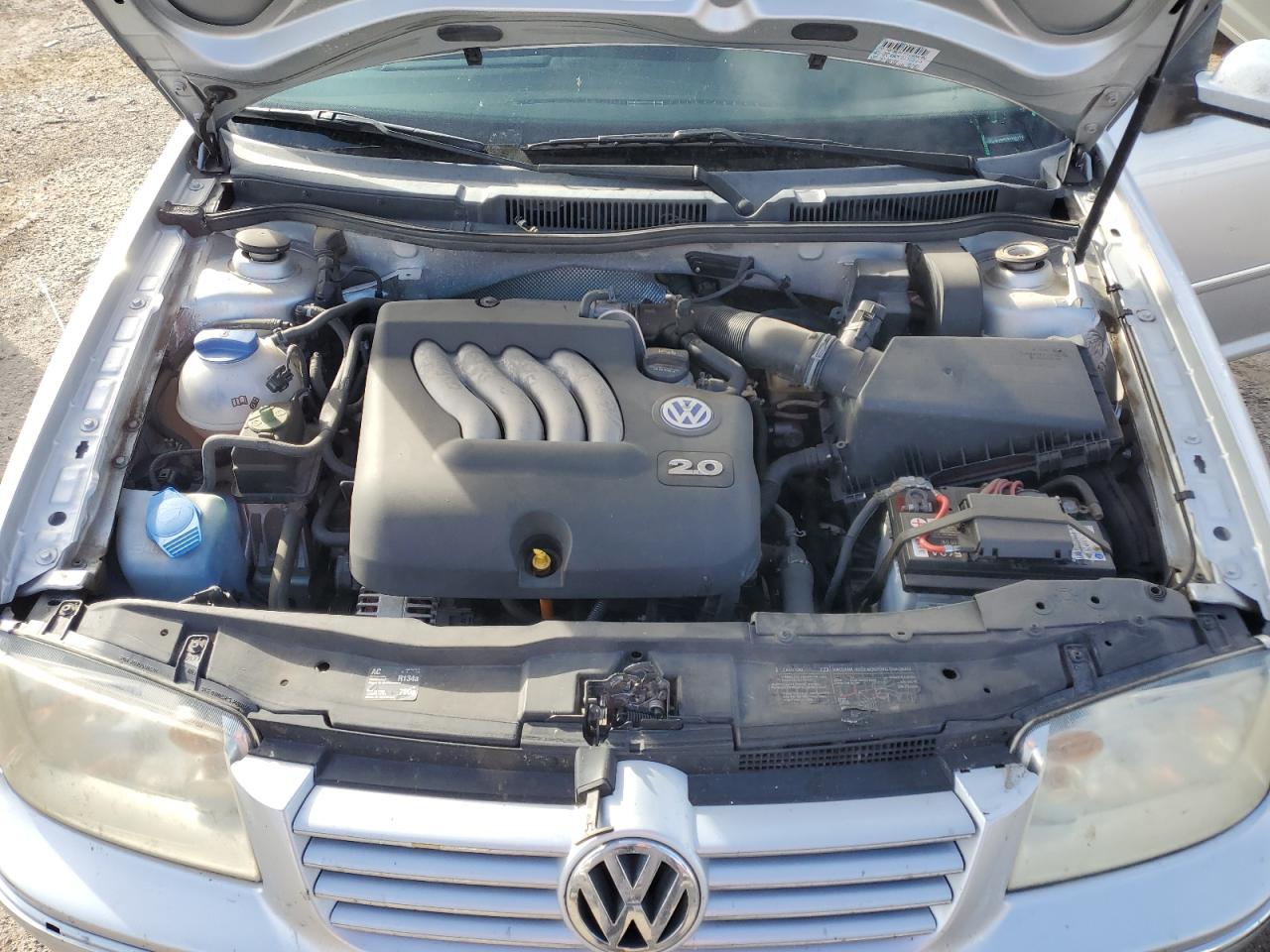 2005 Volkswagen Jetta - Image 13