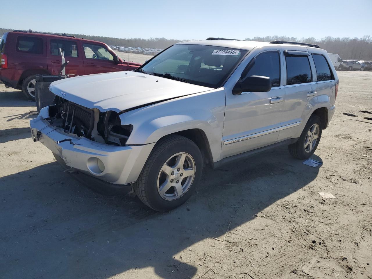 2005 Jeep Grand Cherokee - Image 1