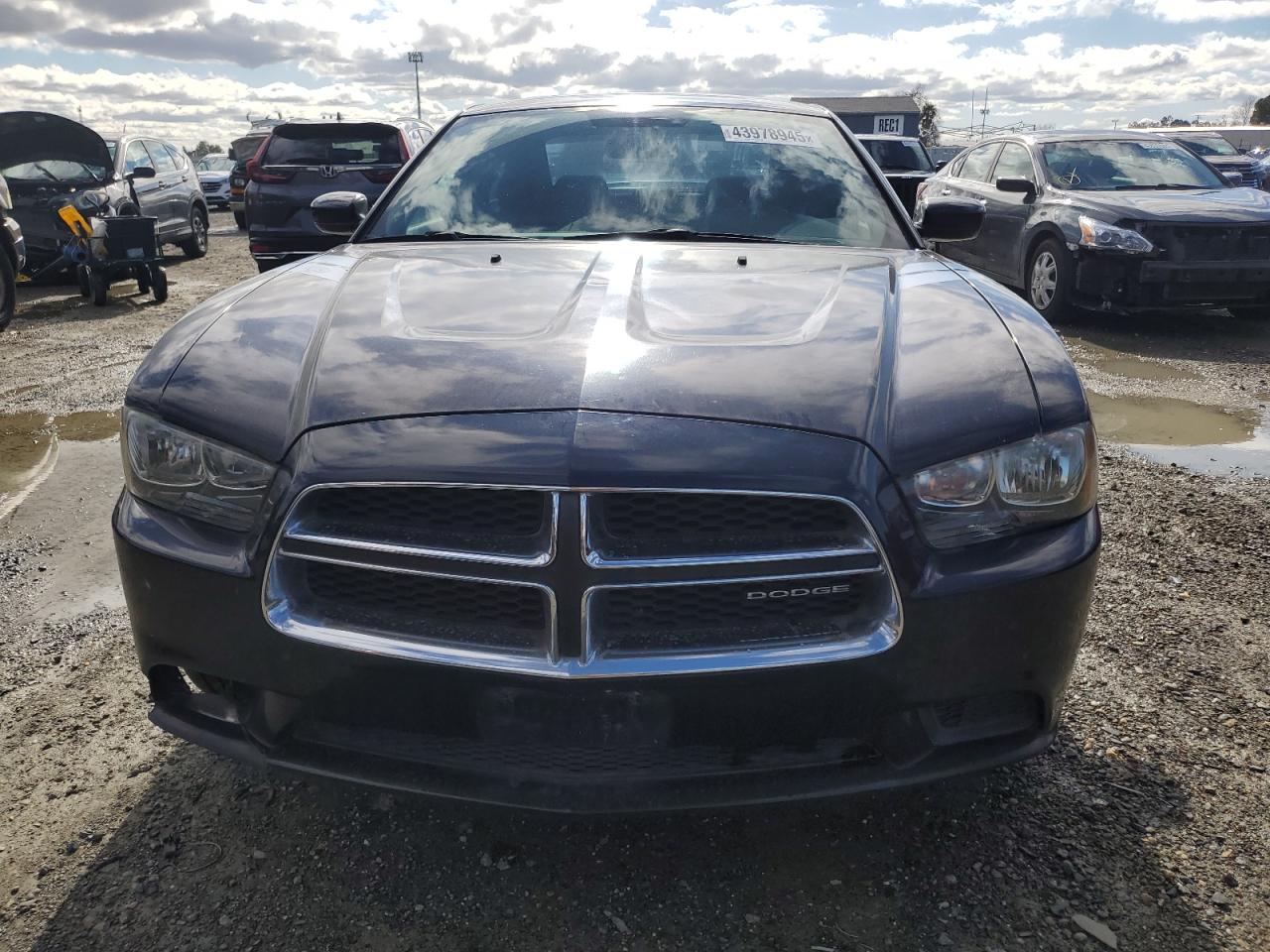 2011 Dodge Charger - Image 5