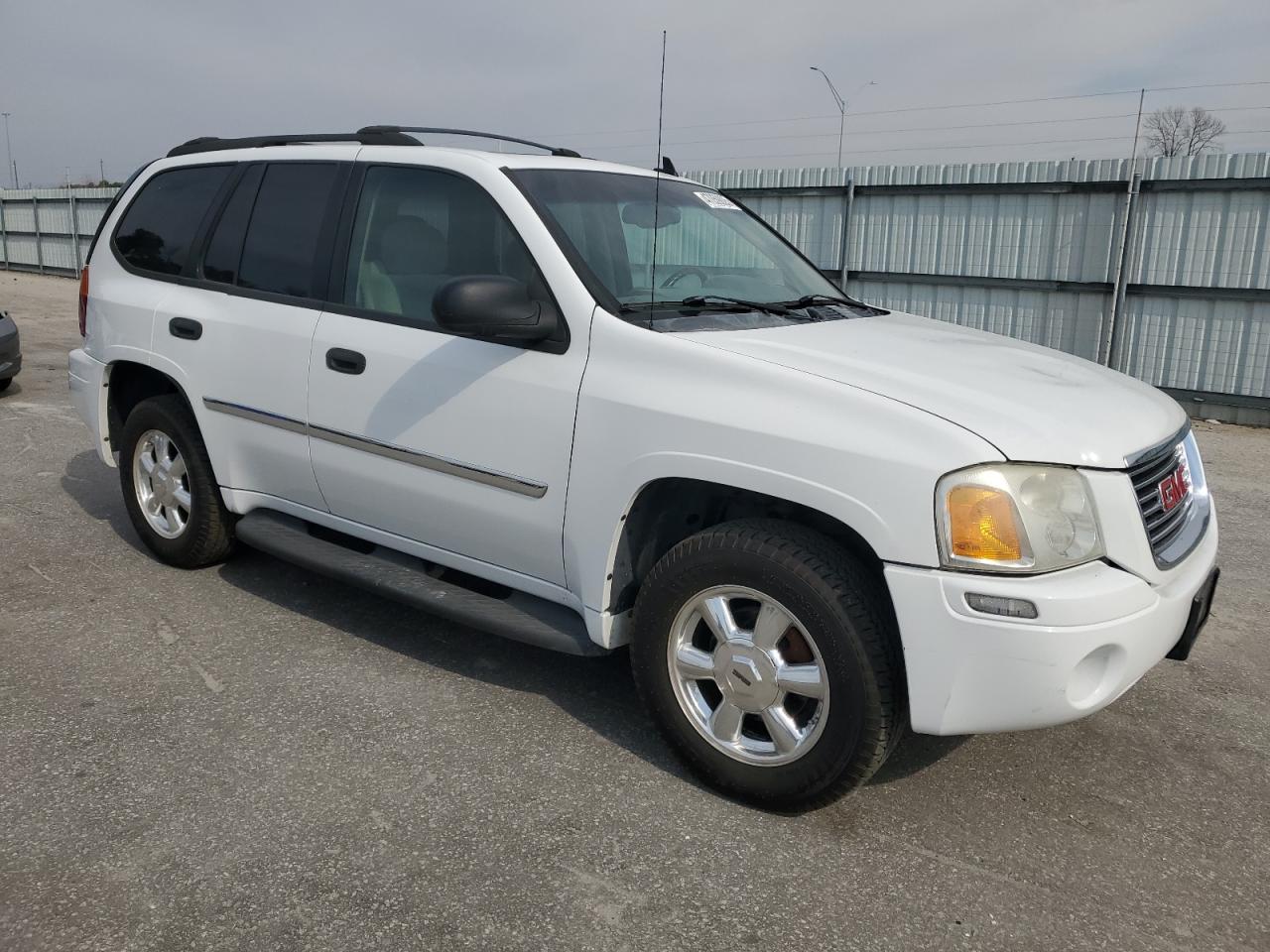2007 GMC Envoy - Image 4