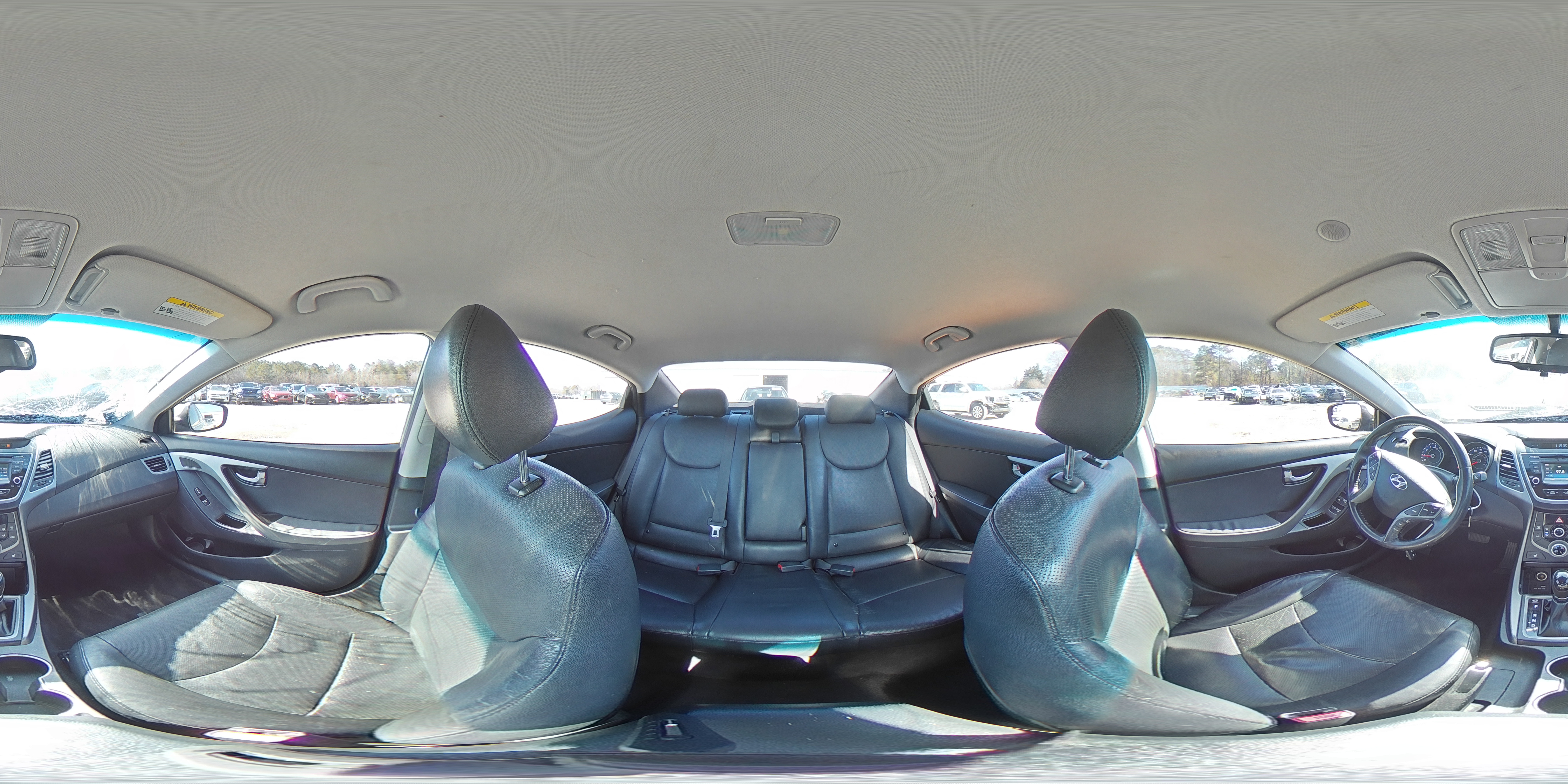 2015 Hyundai Elantra - Image 13