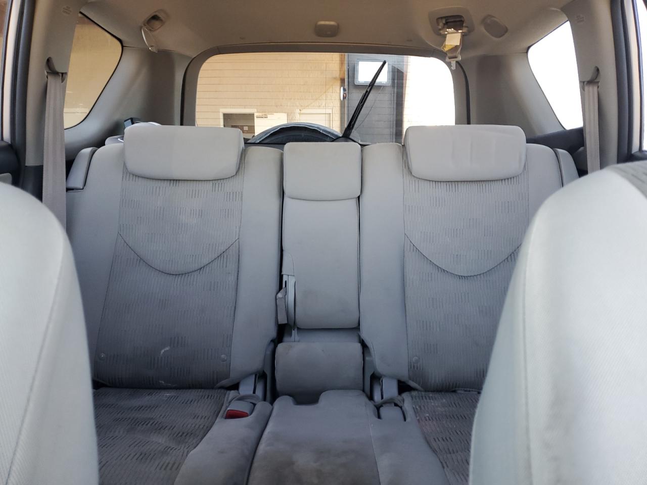 2010 Toyota RAV 4 - Image 10