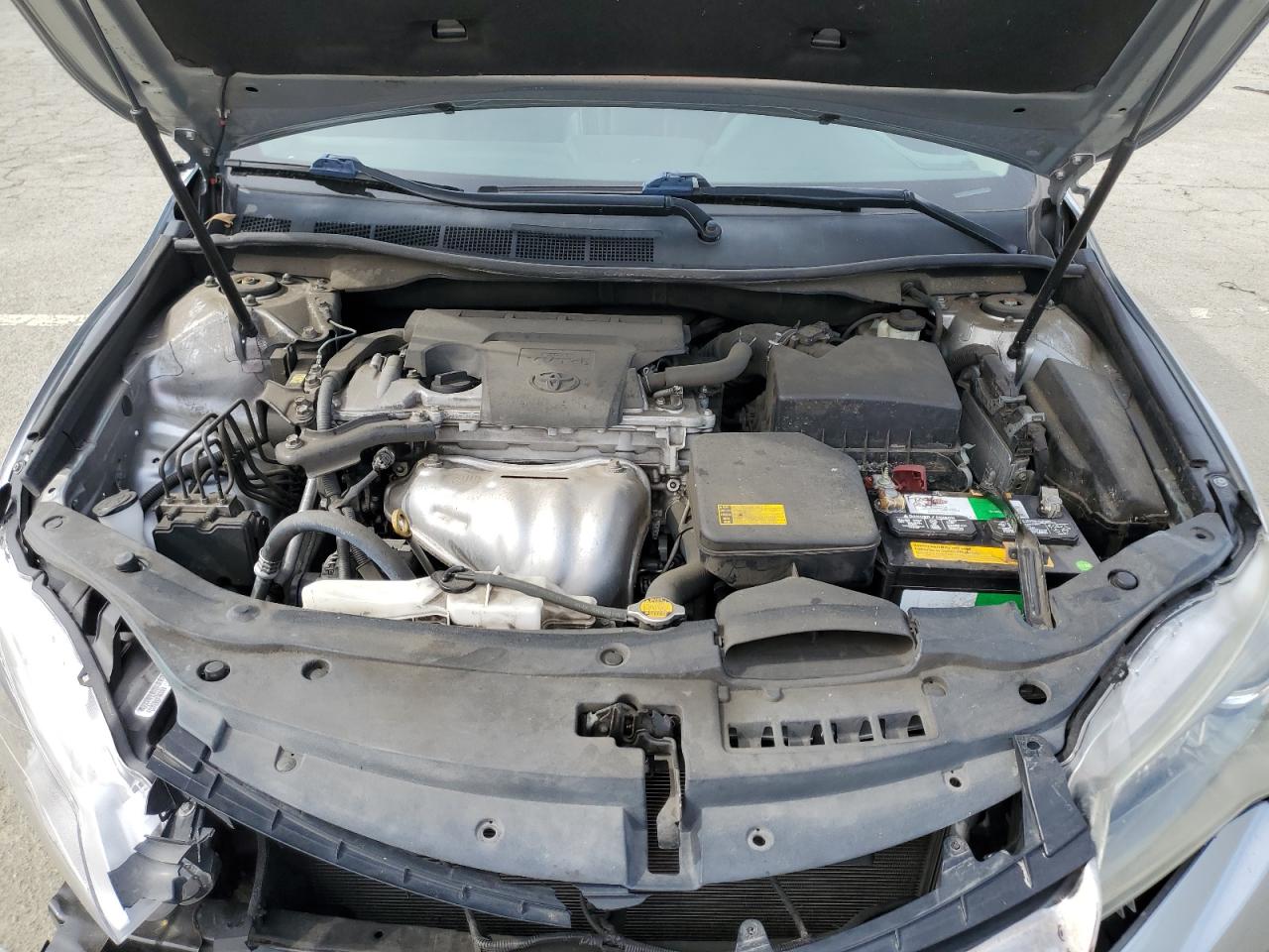 2015 Toyota Camry - Image 11