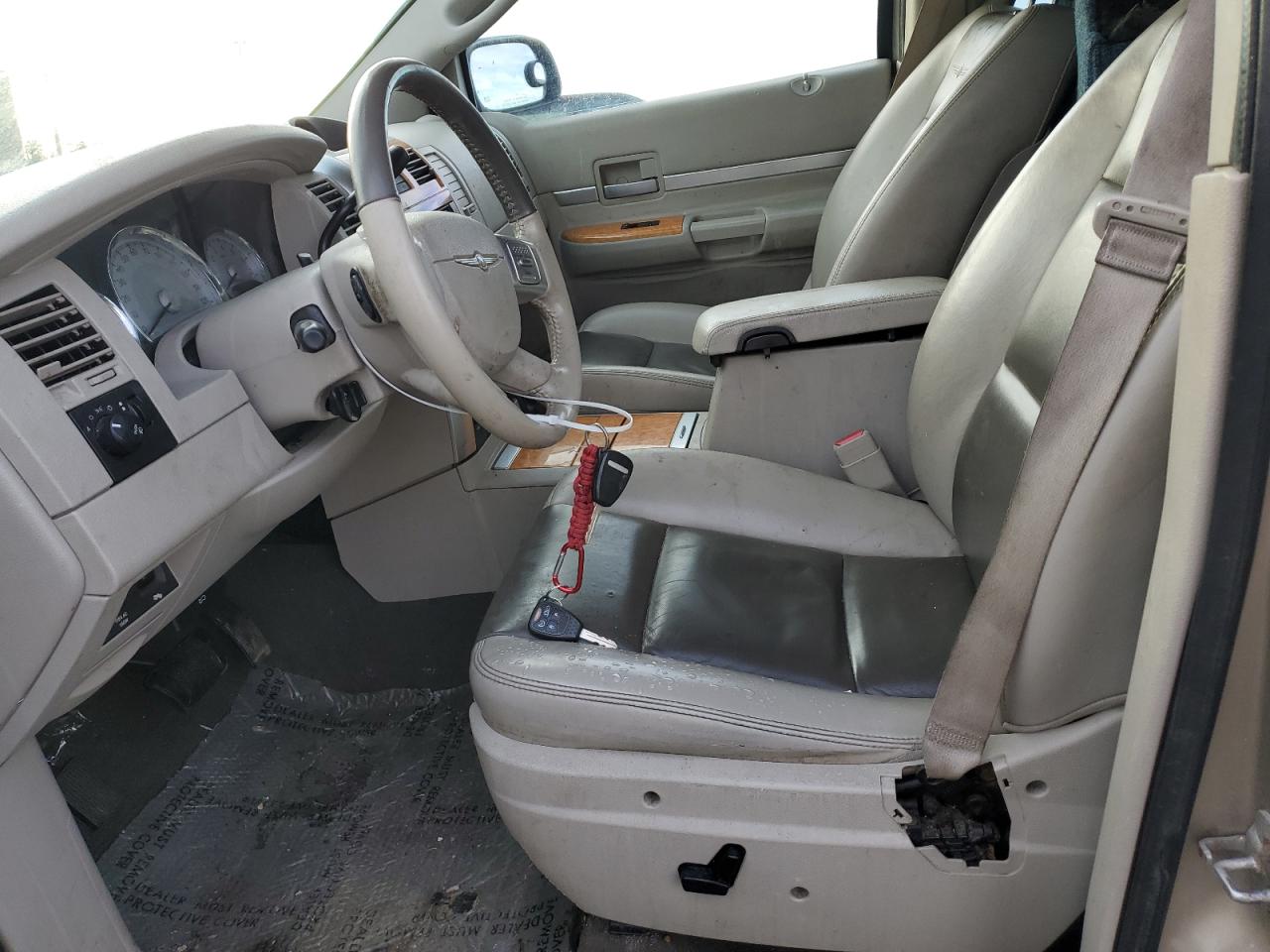 2008 Chrysler Aspen - Image 7