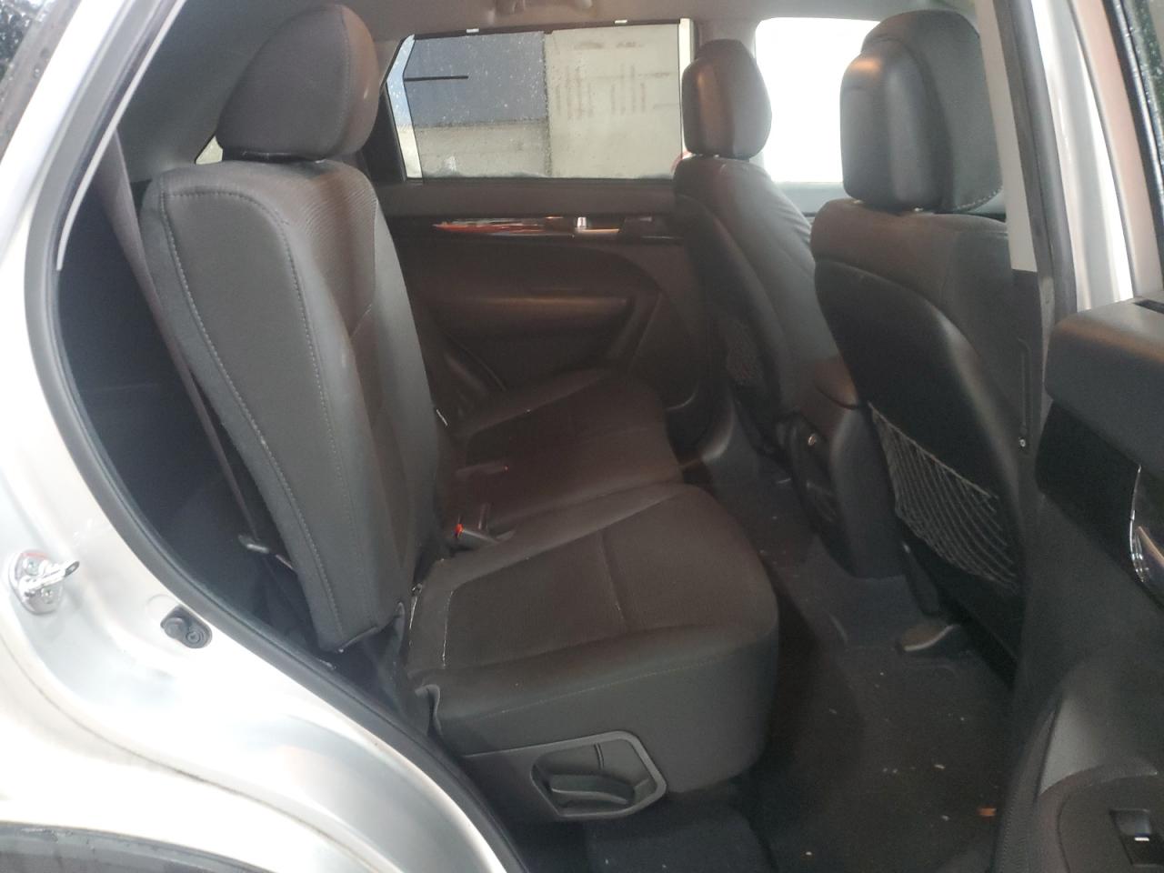 2014 Kia Sorento - Image 11