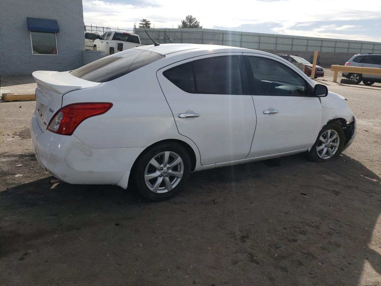 2014 Nissan Versa - Image 3