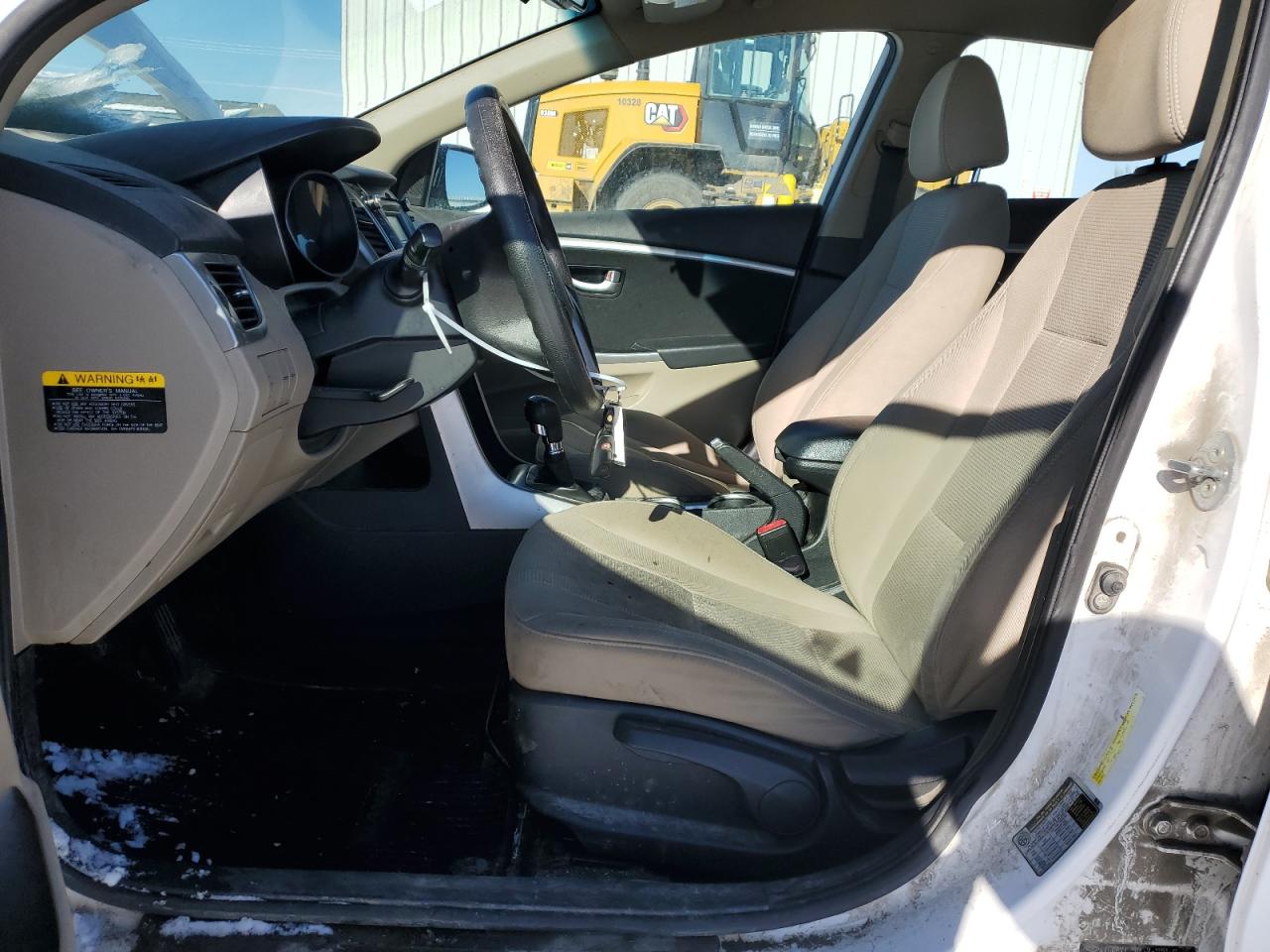 2013 Hyundai Elantra - Image 7