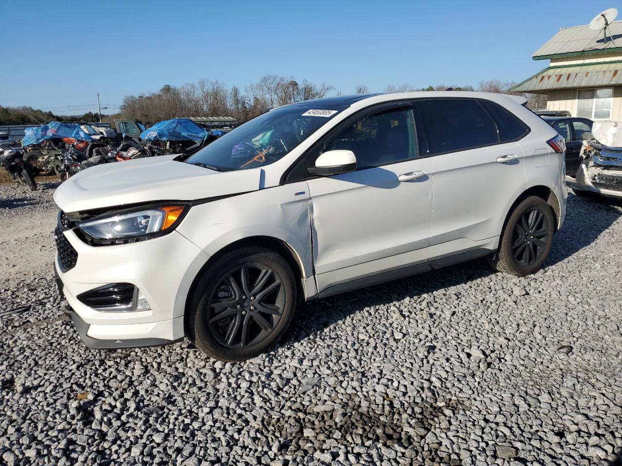 2022 Ford Edge - Image 1