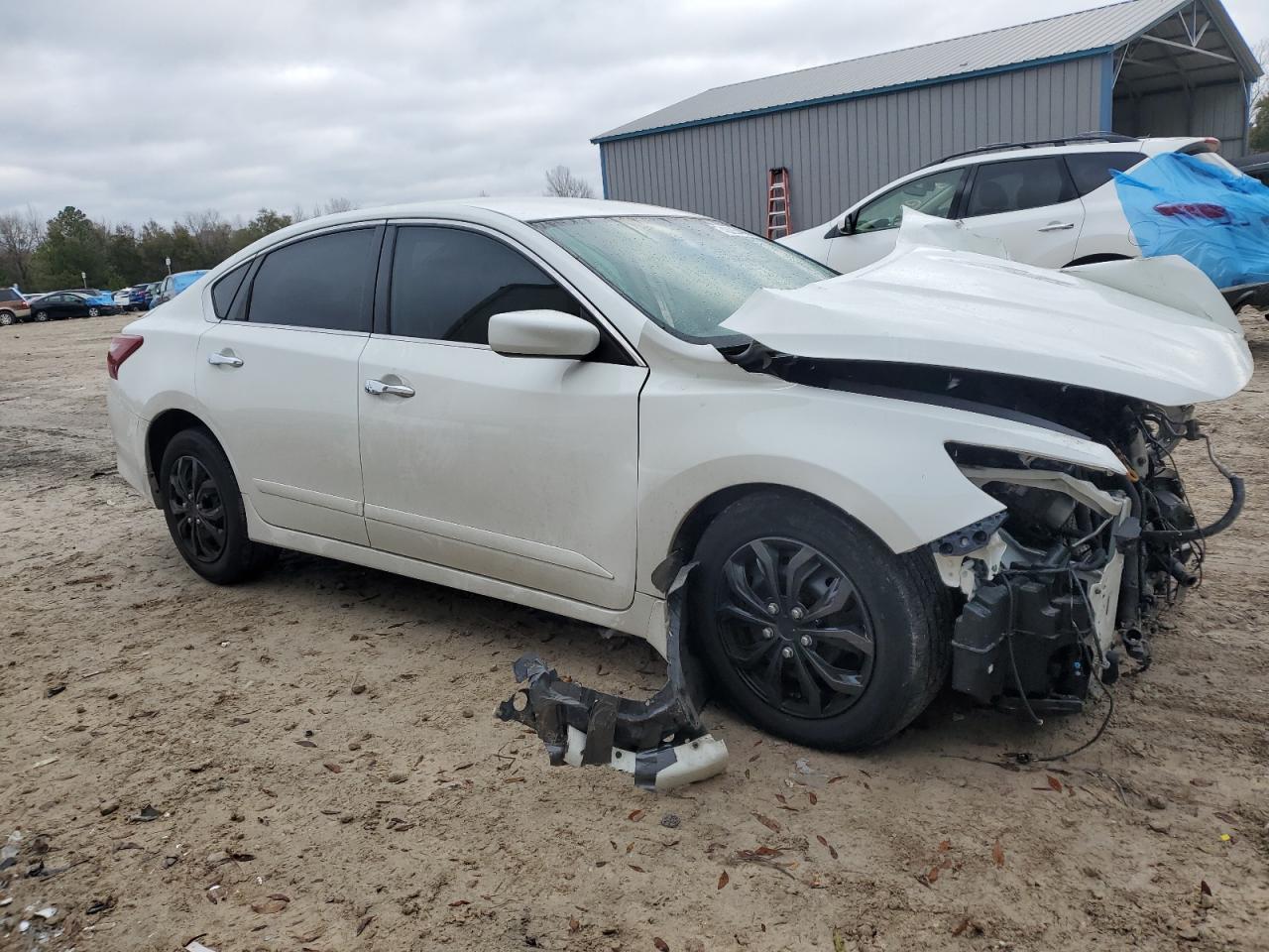2018 Nissan Altima - Image 4