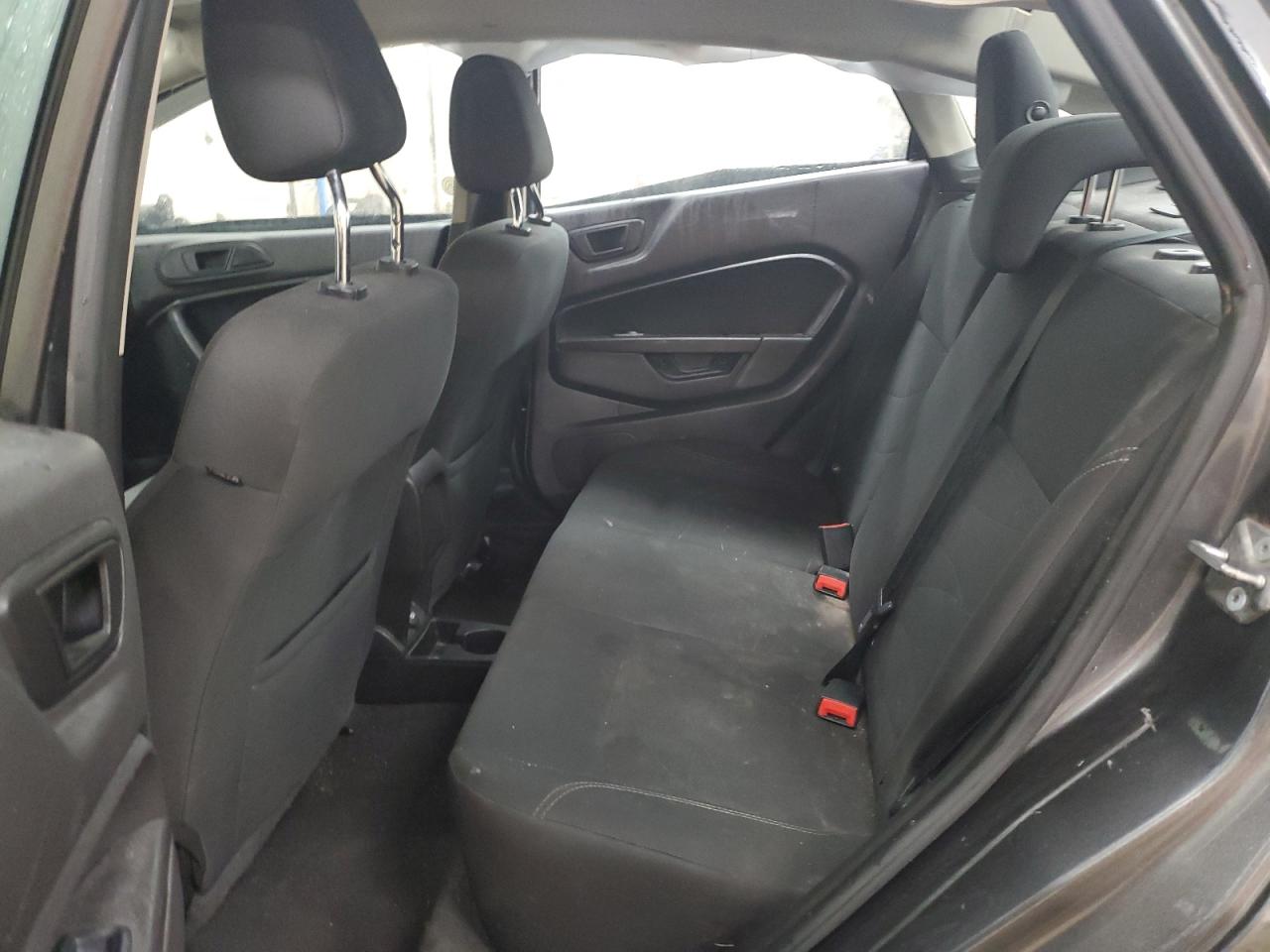 2017 Ford Fiesta - Image 10