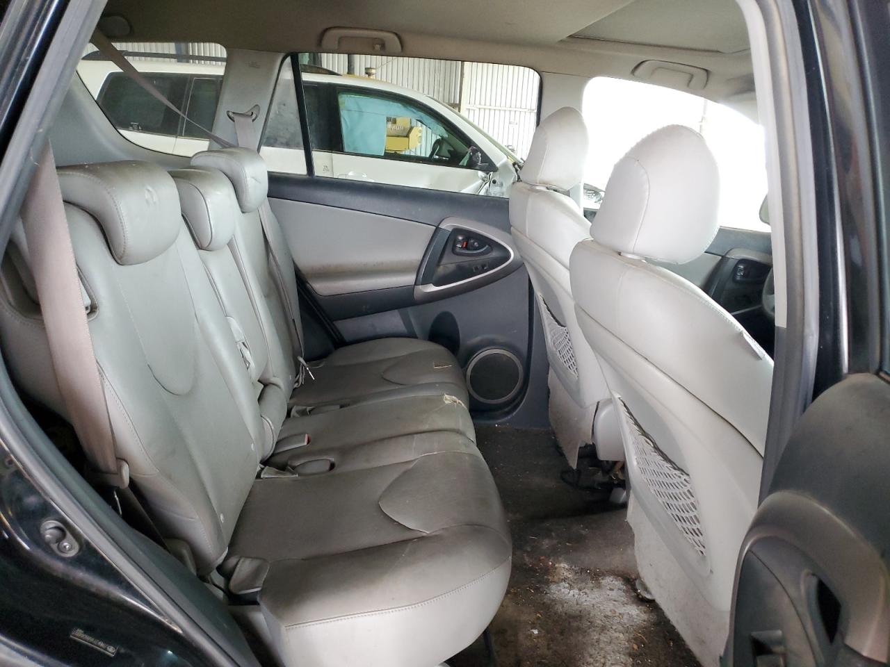2008 Toyota RAV 4 - Image 11