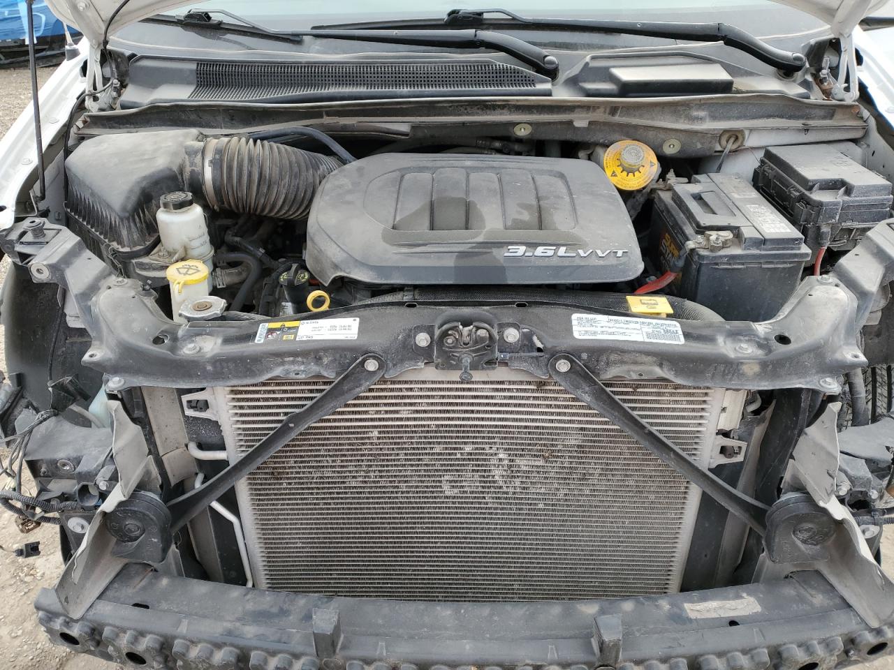 2017 Dodge Caravan - Image 12