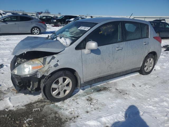Хетчбеки NISSAN VERSA 2012 Сріблястий