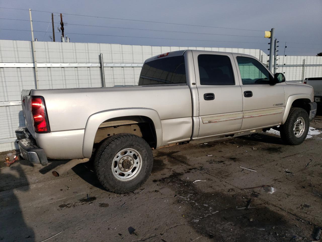 2006 Chevrolet Silverado - Image 3
