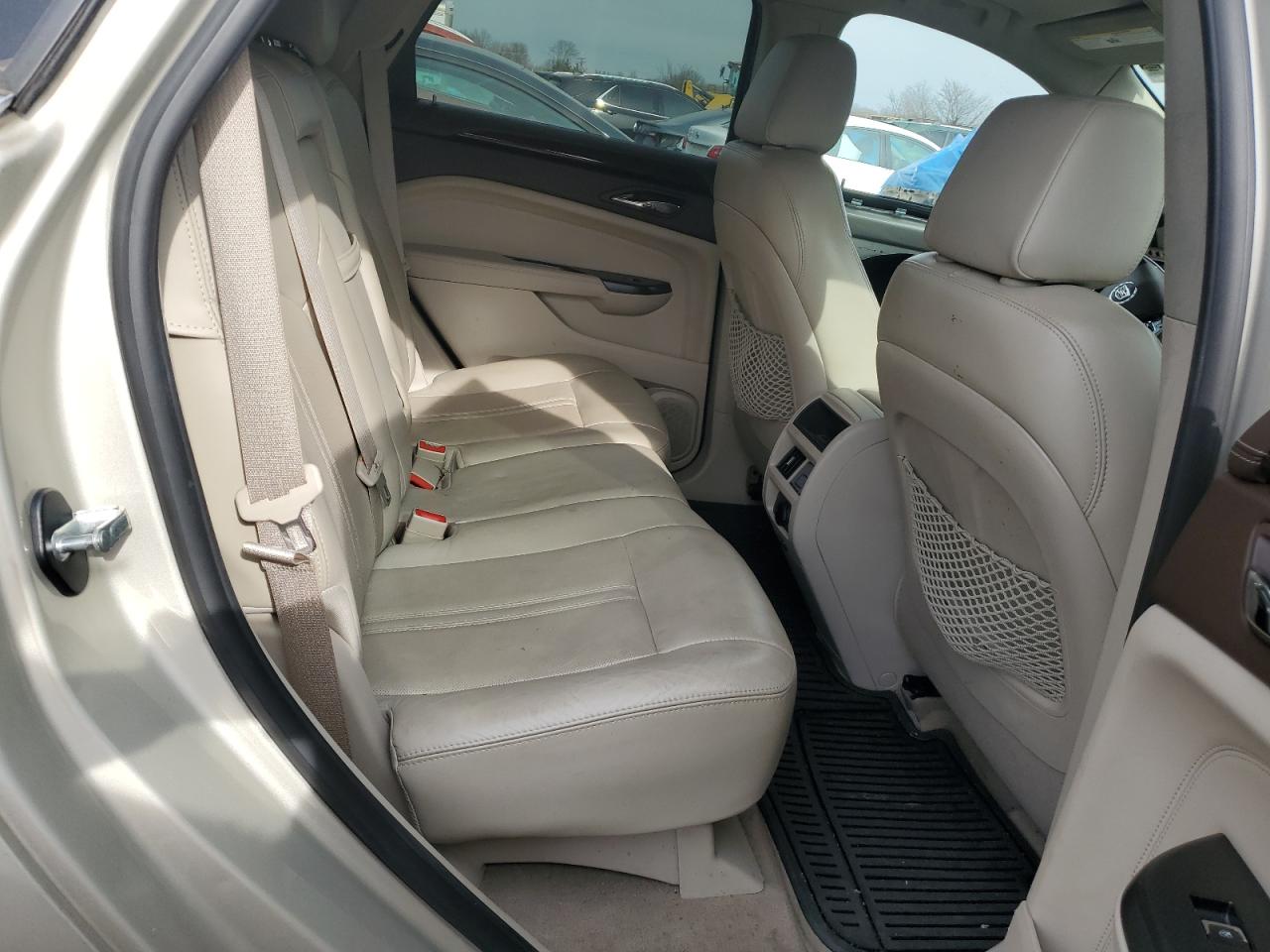 2016 Cadillac SRX - Image 11