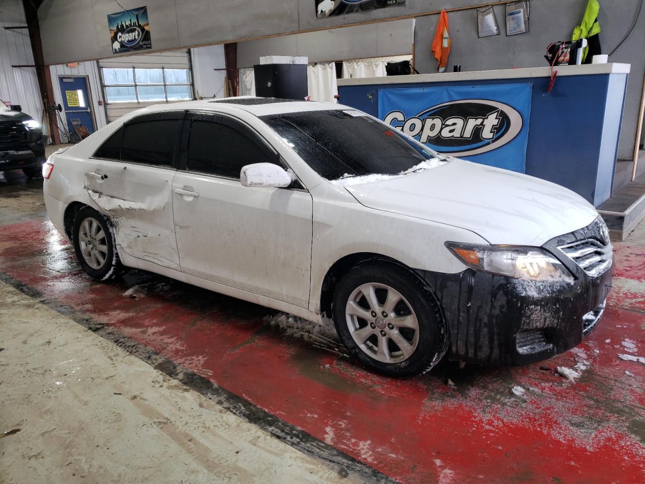 2010 Toyota Camry - Image 4