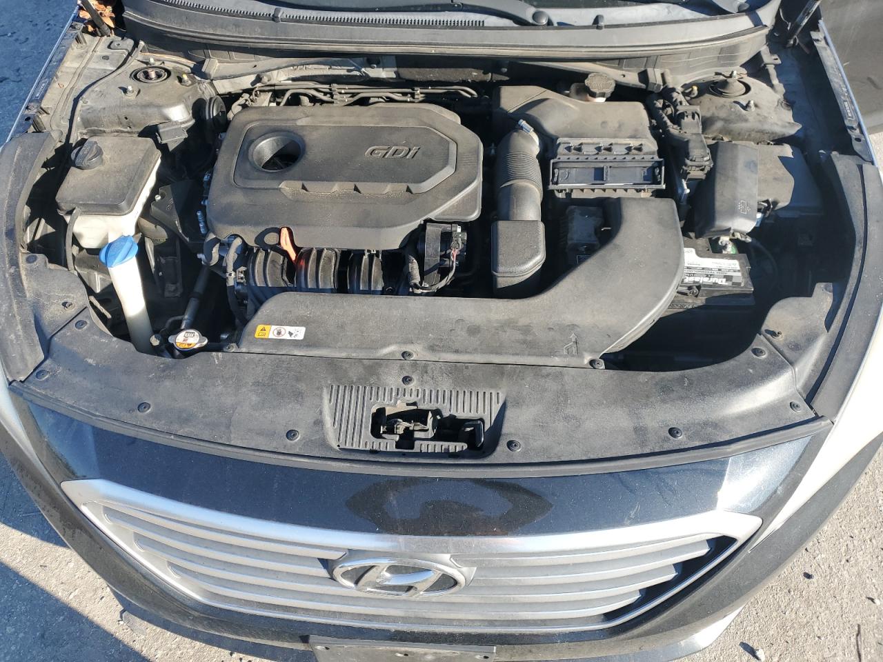 2016 Hyundai Sonata - Image 11