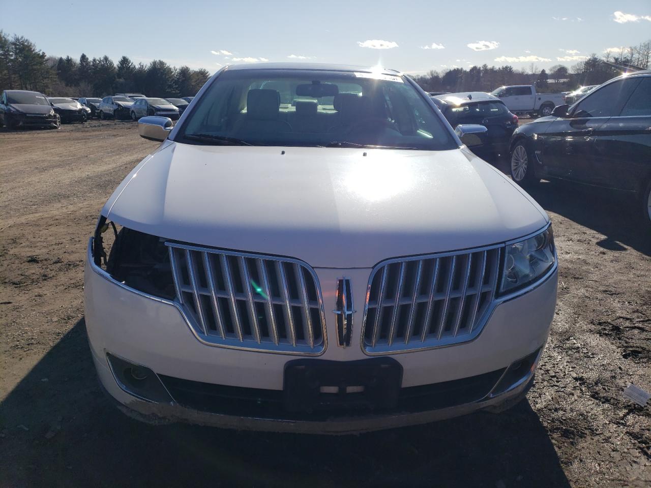 2011 Lincoln MKZ - Image 5