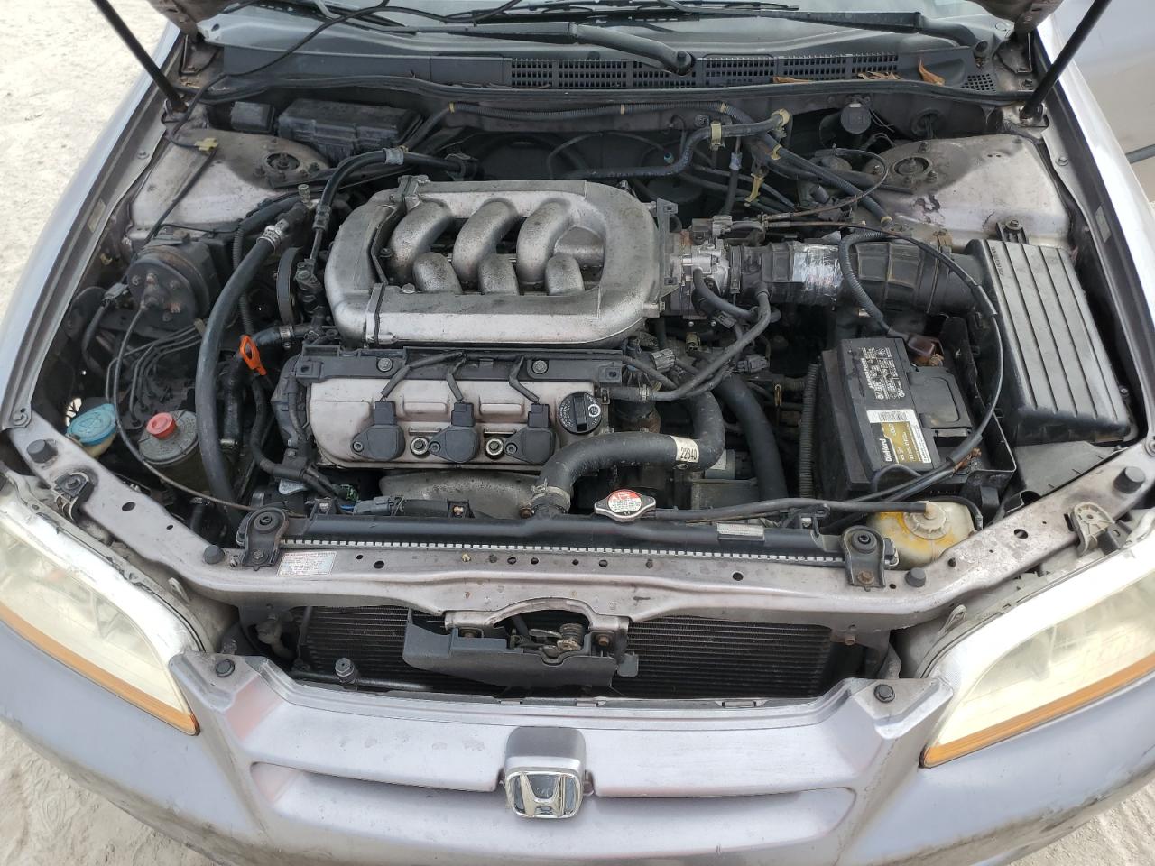 2000 Honda Accord - Image 11