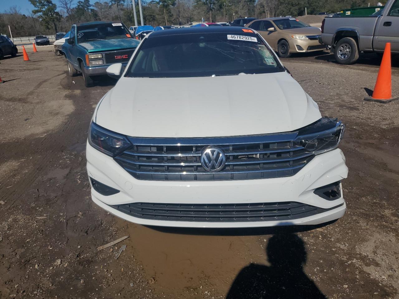 2021 Volkswagen Jetta - Image 5