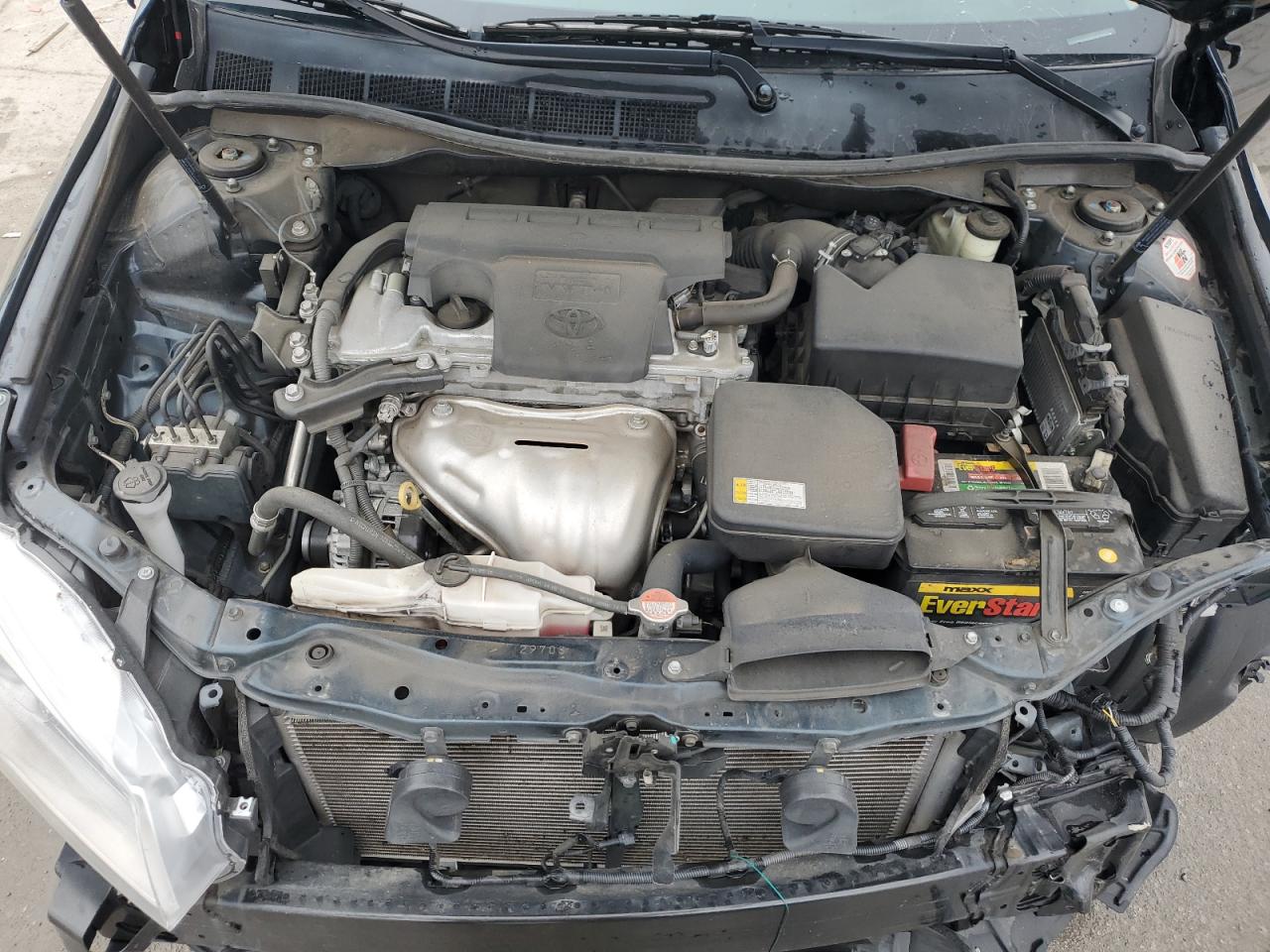 2016 Toyota Camry - Image 11