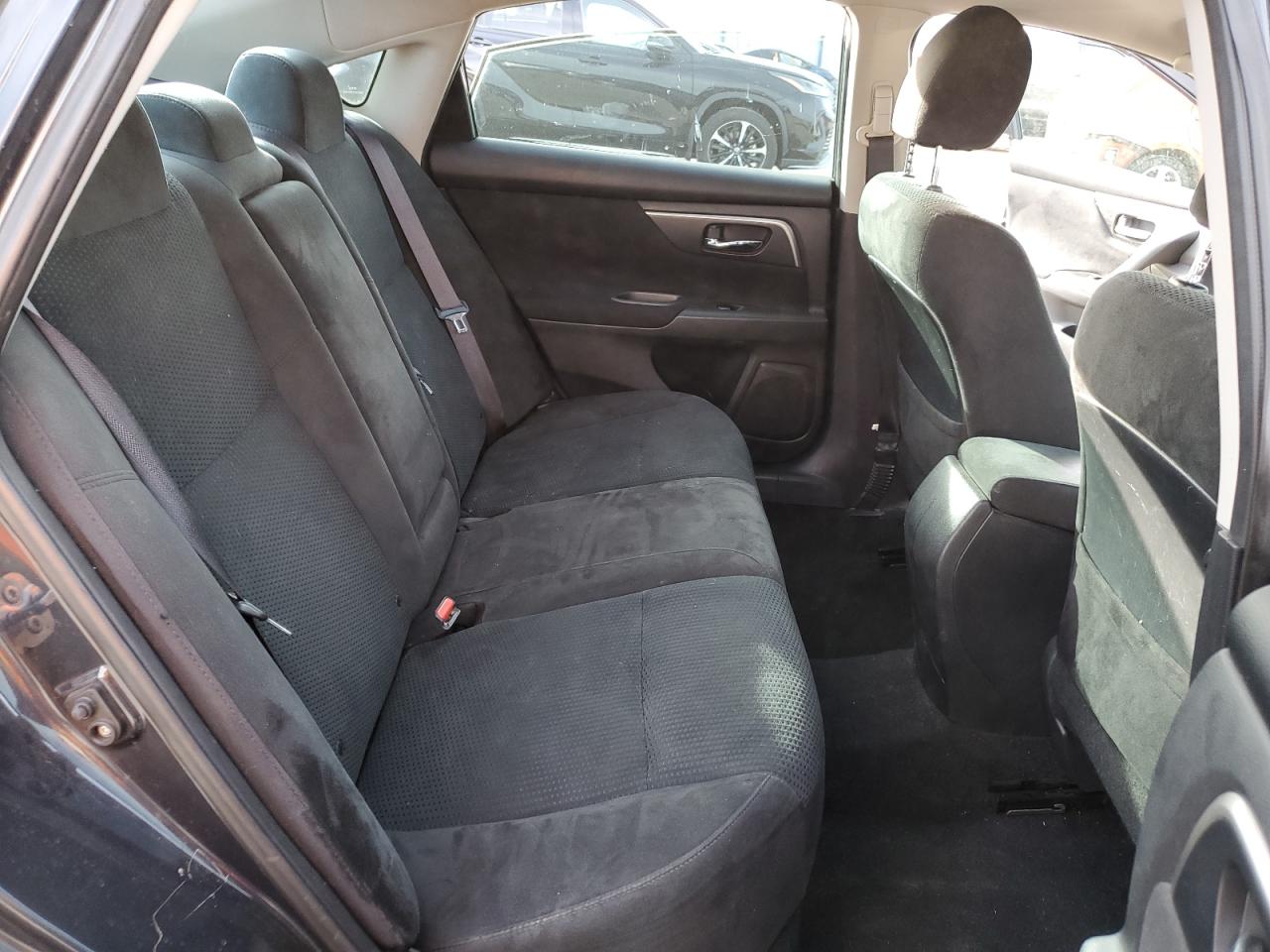 2015 Nissan Altima - Image 11
