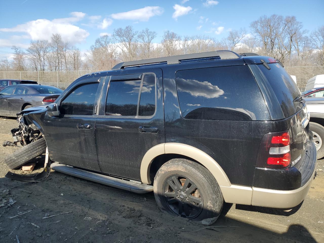 2010 Ford Explorer - Image 2