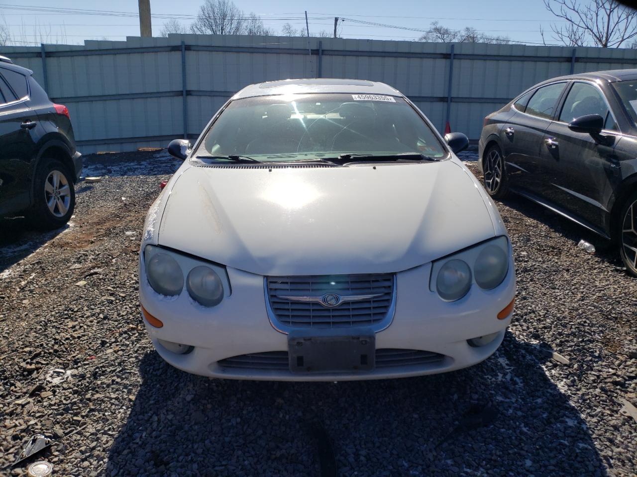2000 Chrysler 300 - Image 5