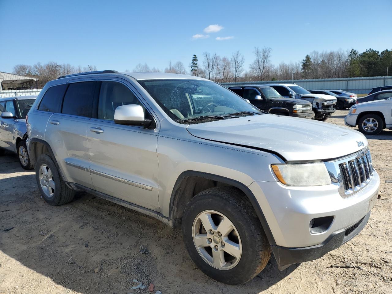 2012 Jeep Grand Cherokee - Image 4