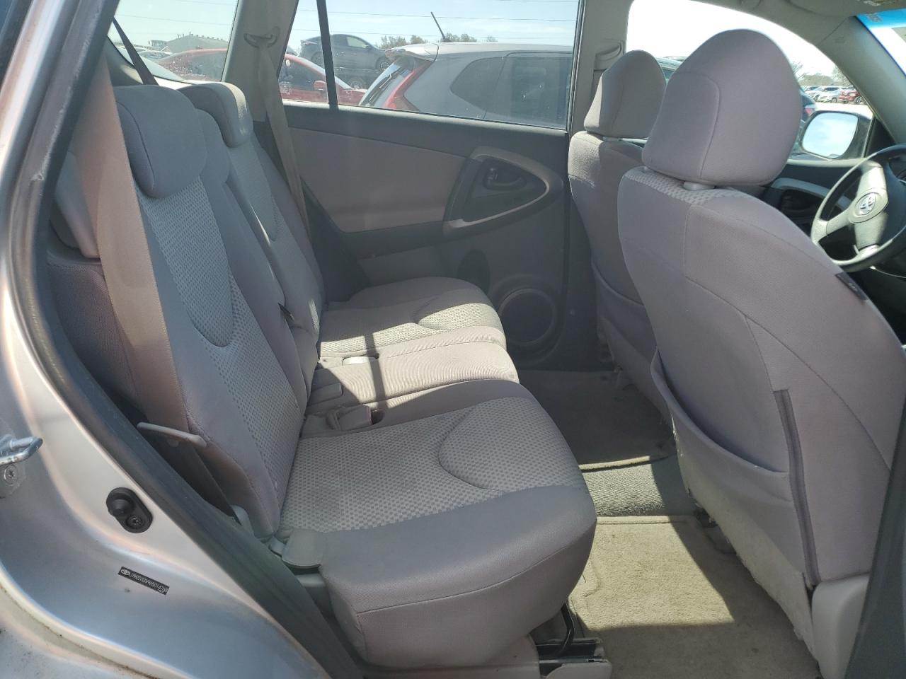 2006 Toyota RAV 4 - Image 11