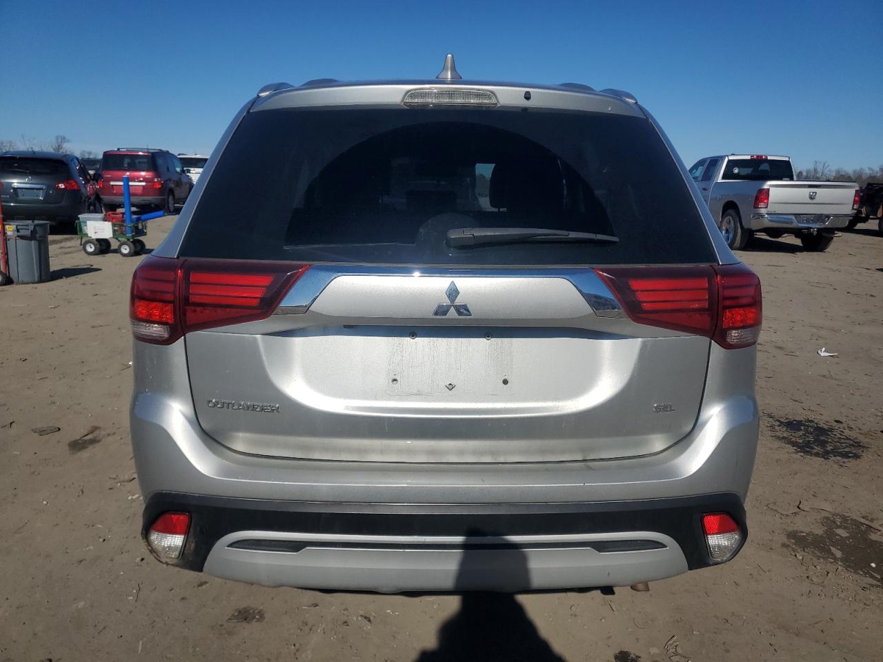 2020 Mitsubishi Outlander - Image 6