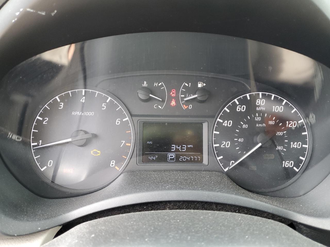 2015 Nissan Sentra - Image 9
