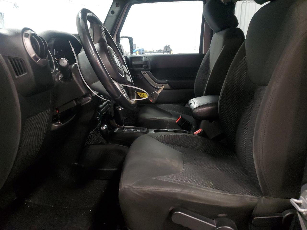 2016 Jeep Wrangler - Image 7