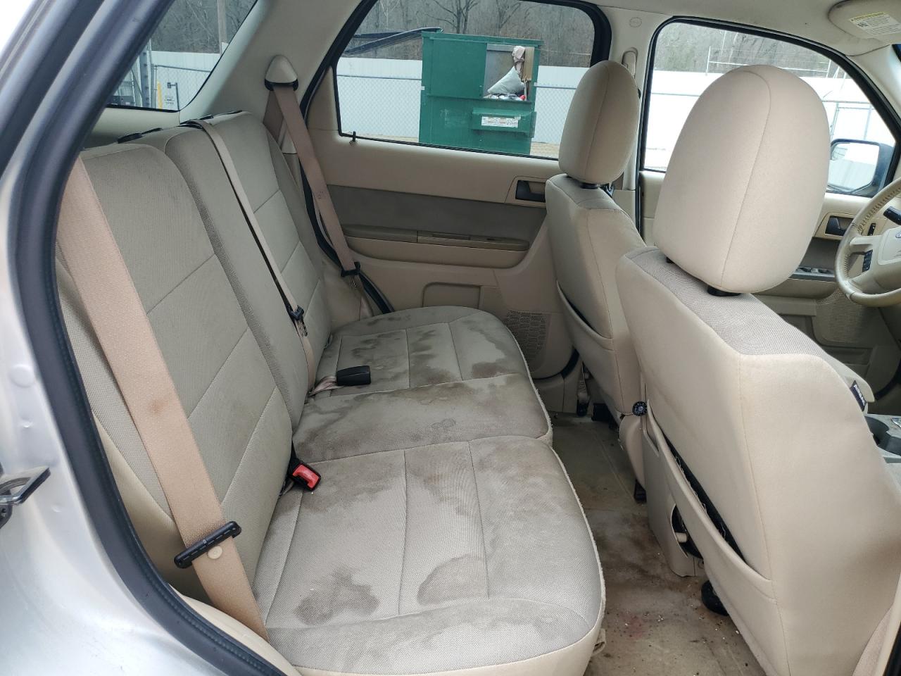 2010 Ford Escape - Image 11