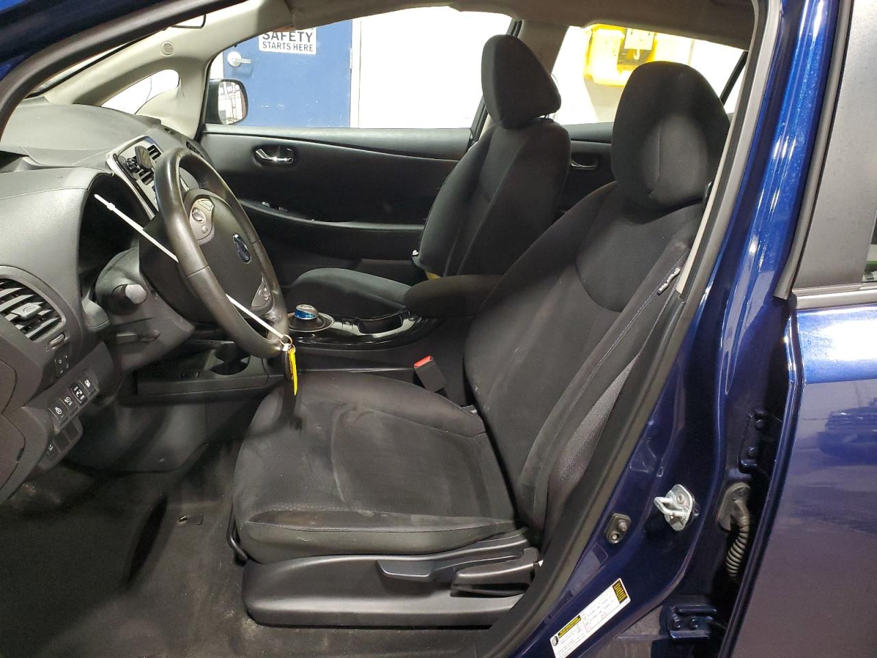 2017 Nissan Leaf - Image 7