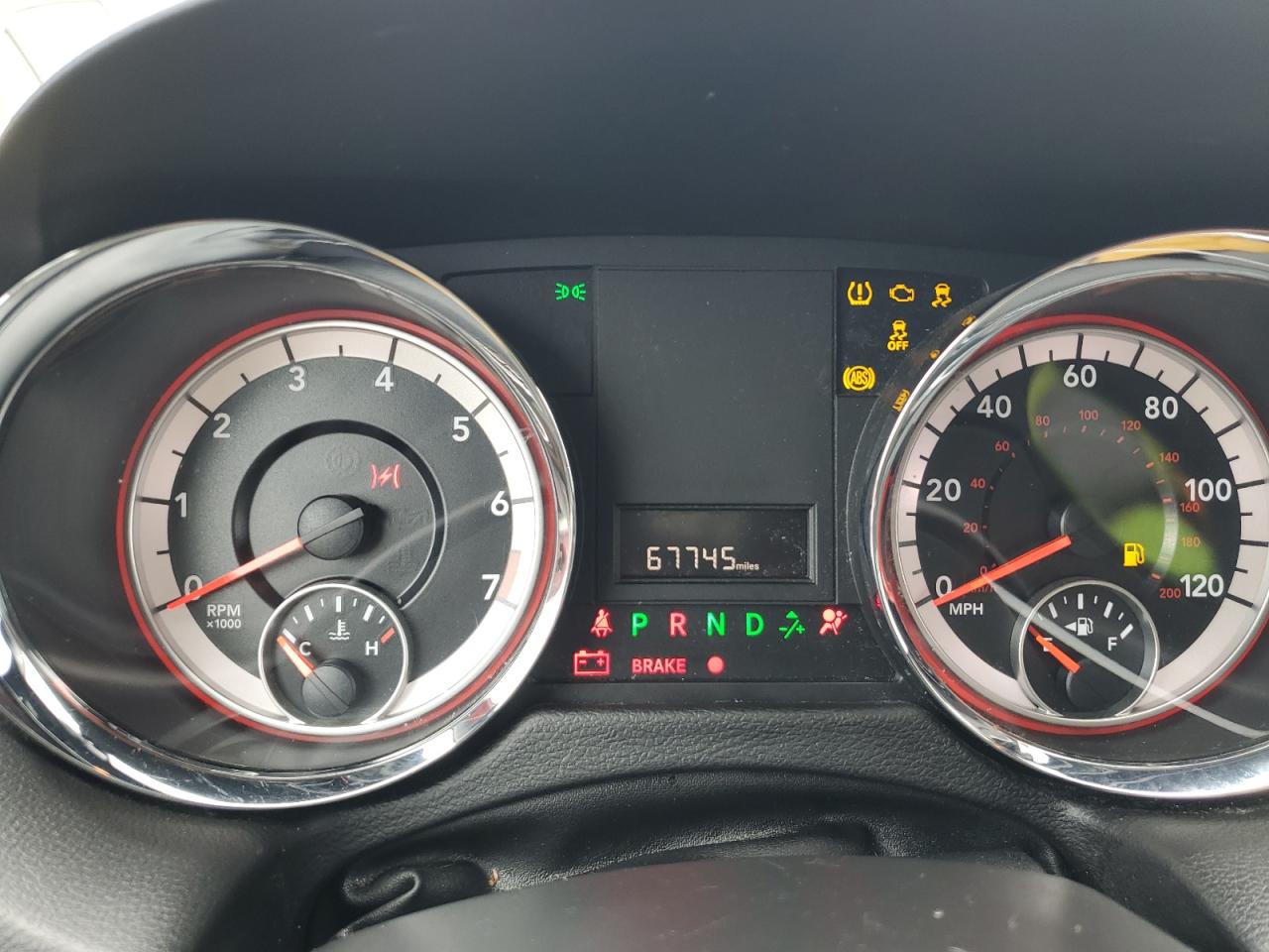 2019 Dodge Caravan - Image 9