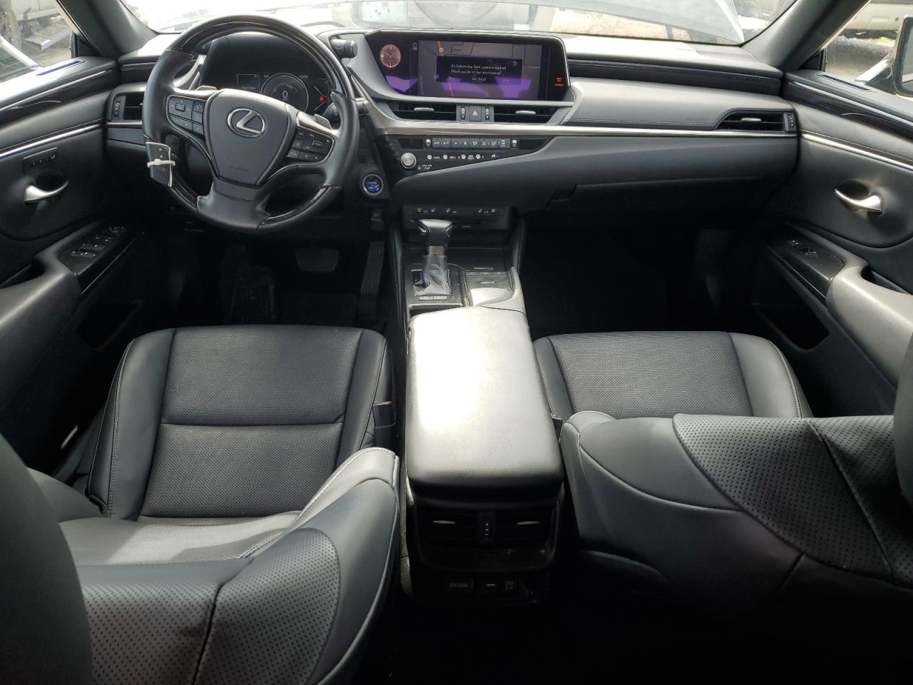 2021 Lexus ES - Image 8