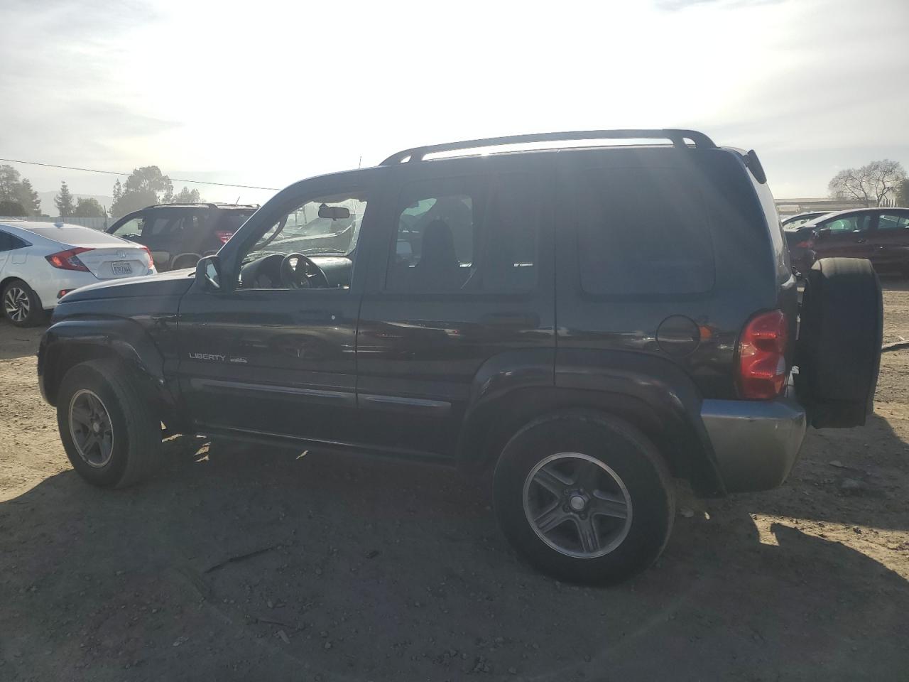 2004 Jeep Liberty (North America) - Image 2