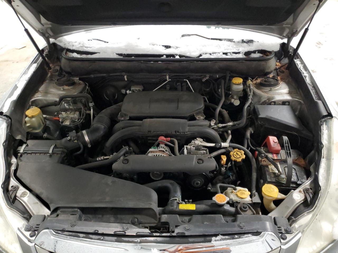 2011 Subaru Outback - Image 12