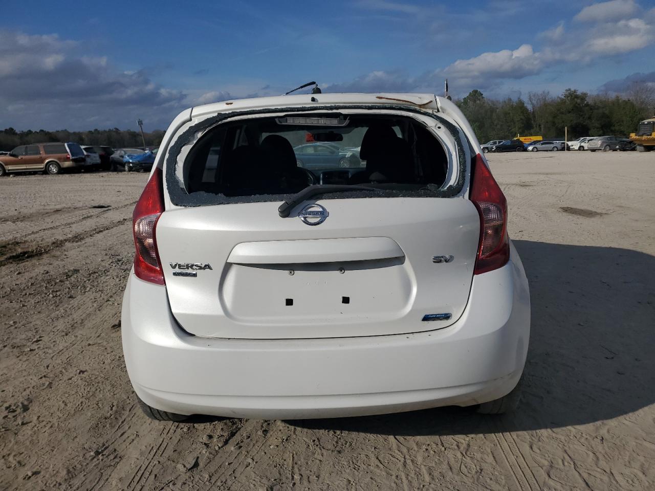 2014 Nissan Versa - Image 6