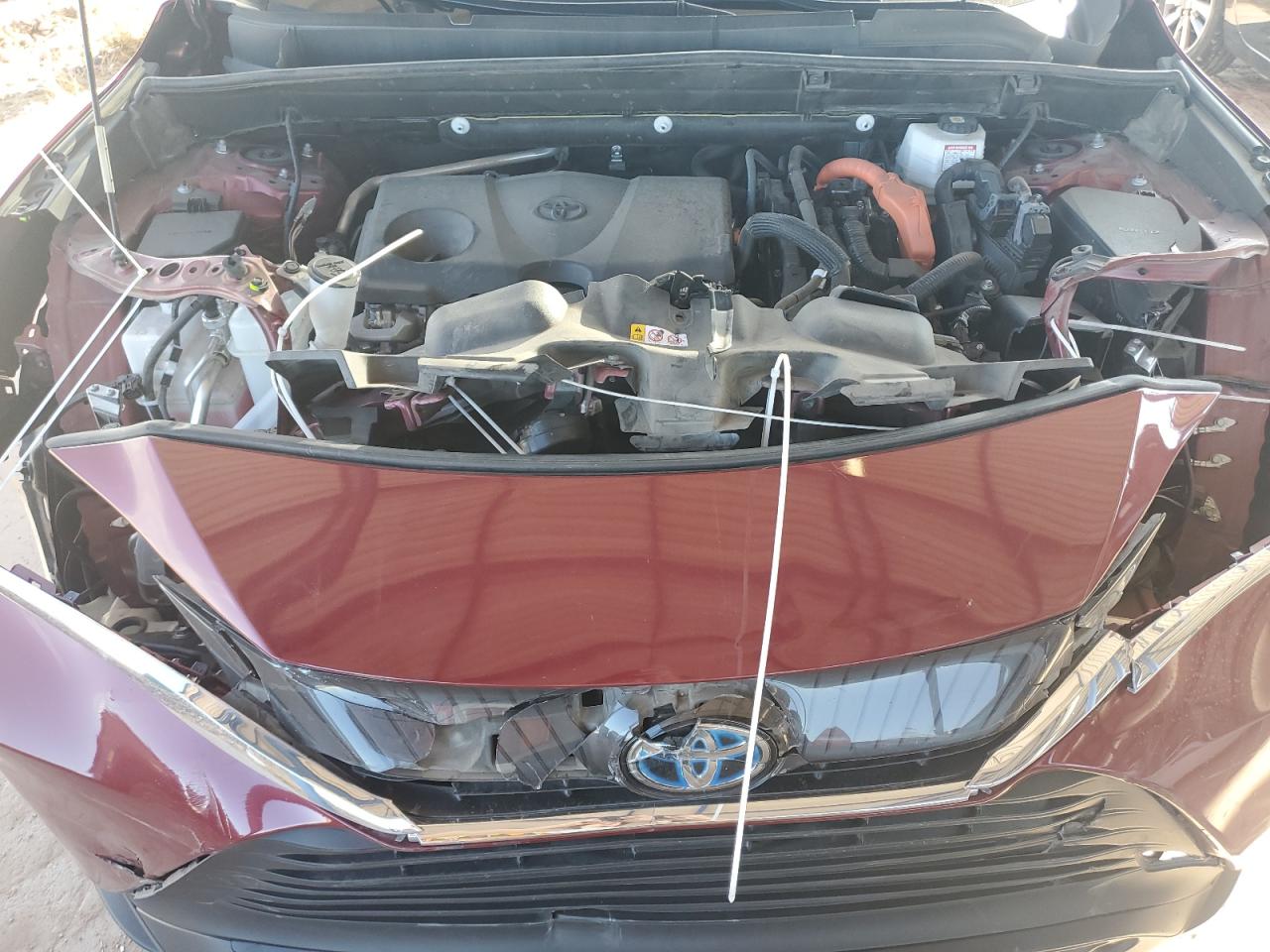 2021 Toyota Venza - Image 12