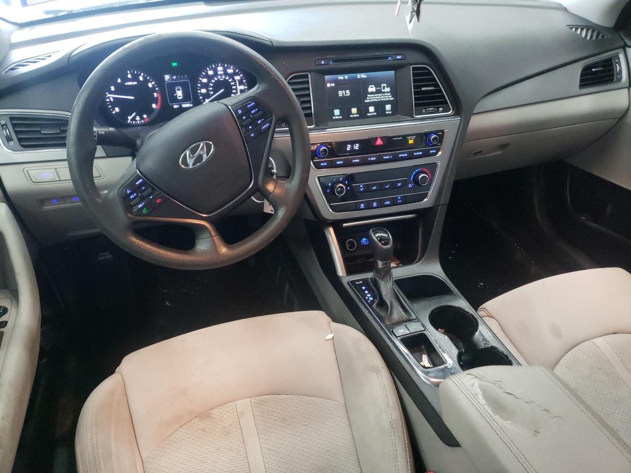 2016 Hyundai Sonata - Image 8