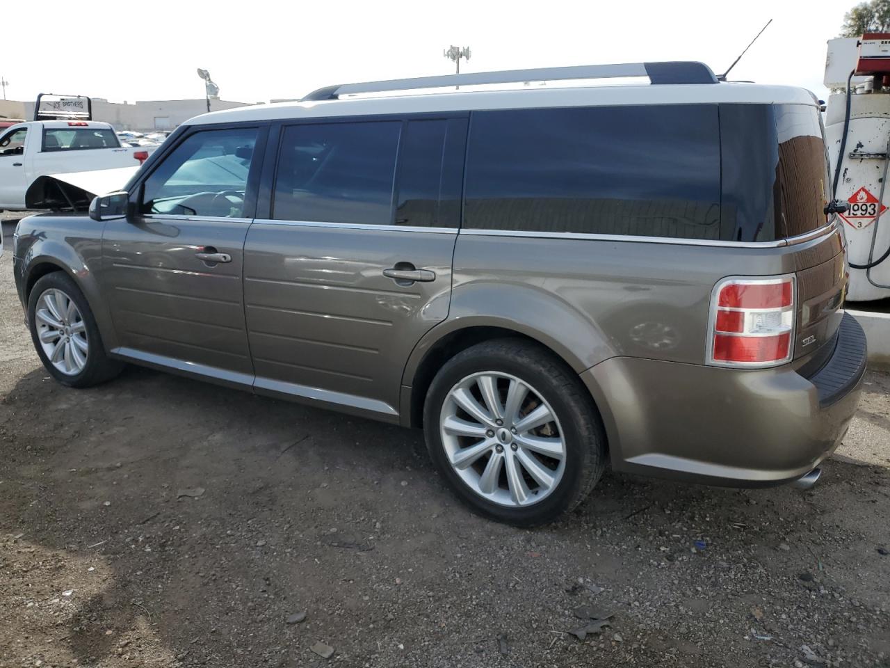2014 Ford Flex - Image 2