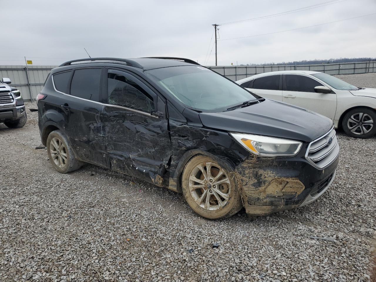 1FMCU0GD1JUD18175 FORD ESCAPE 2018