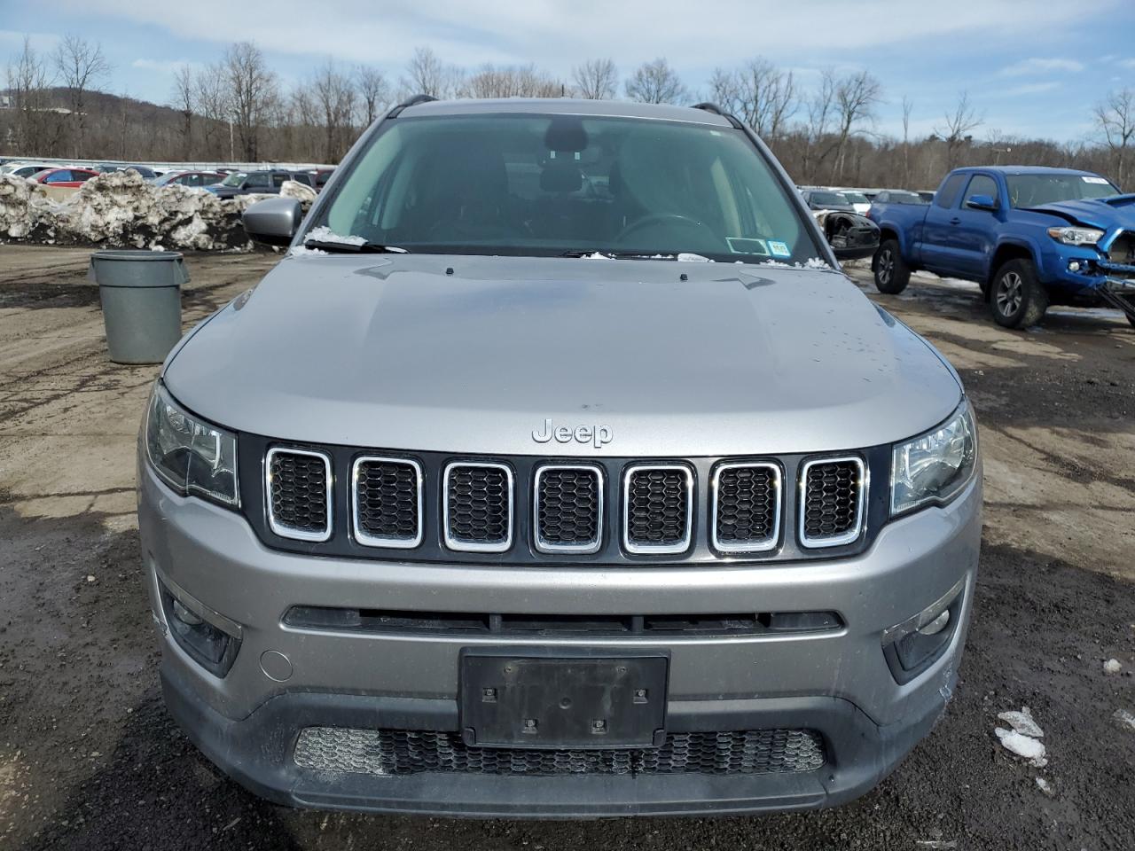 2019 Jeep Compass - Image 5