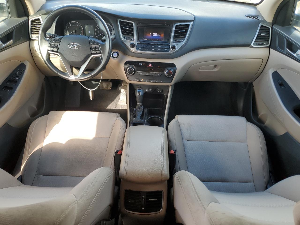 2017 Hyundai Tucson - Image 8