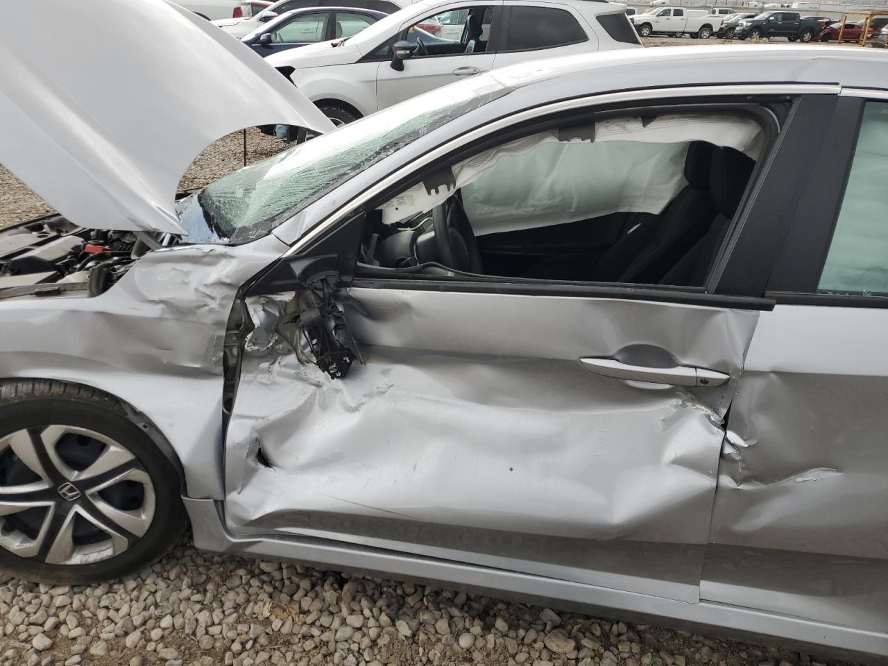 2HGFC2F52JH586778 HONDA CIVIC 2018